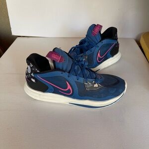 Nike Kyrie 5 Low Mens 10.5 Dark Marina Blue Basketball Shoes Training Practice
